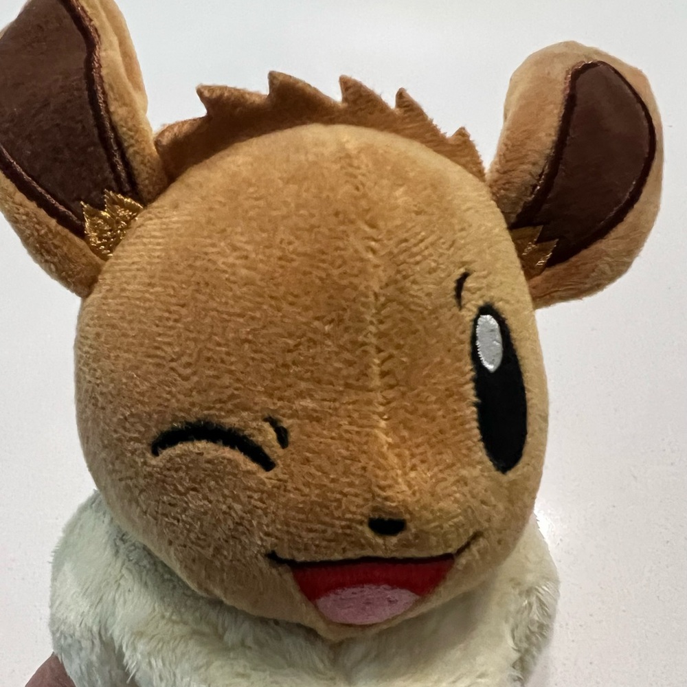 Pokemon Winking Eevee  8" Plush 2021‎ Stuffed Animal Toy